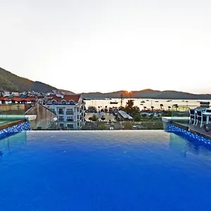 4* Hotel The Mara Palace